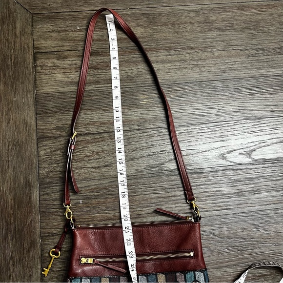 Fossil Fiona Geometric Multi Color Shapes Crossbody - Picture 10 of 17